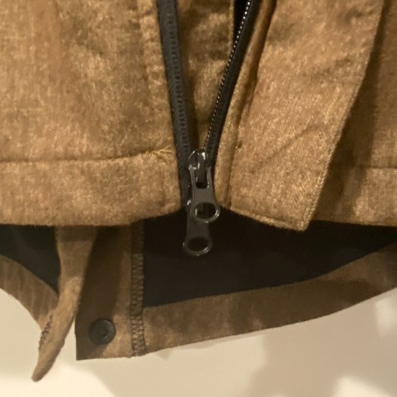 Saga Outerwear Shell - Picture 2 of 5